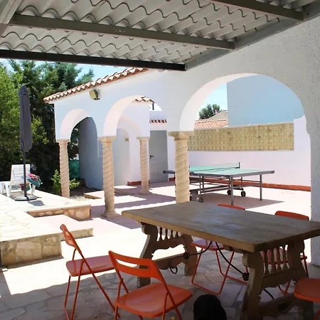 Oasis: Beachside Retreat With Private Pool Villa Miami Playa