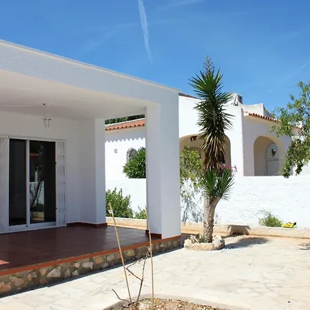 Oasis: Beachside Retreat With Private Pool Villa *